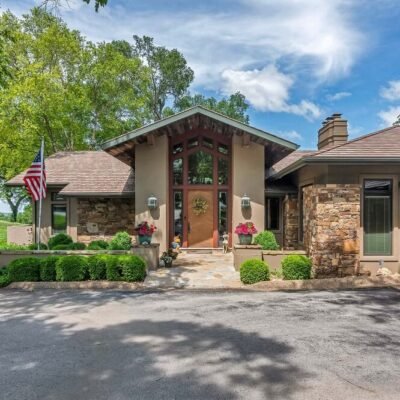 Canyon Dr 504-2